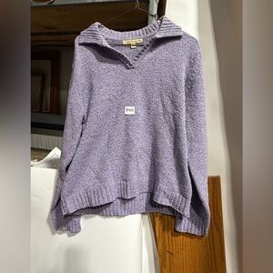 #3410-Carolyn Taylor Lavender V-Neck Bouclé Knit Sweater